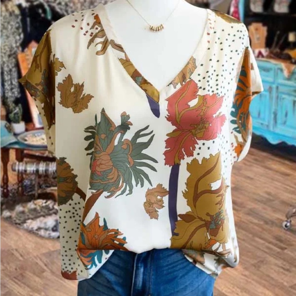 🌻Short Sleeve Floral Top🌻